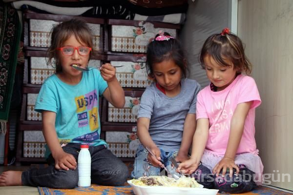 Suriye'de 25 bin yetim çocuğa iftar yemeği!