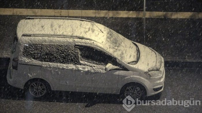Mayıs ayında akşam saatlerinde lapa lapa kar!