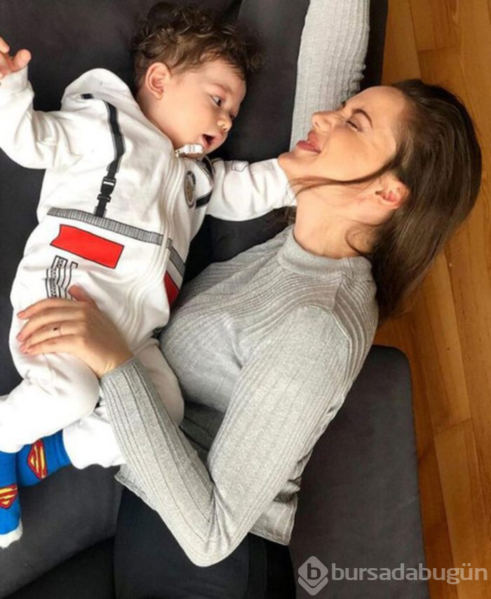 Fahriye Evcen'den oğluyla yeni paylaşım