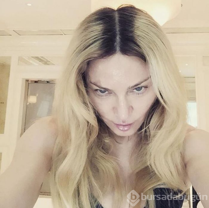 Madonna'dan olay yaratan banyo paylaşımı