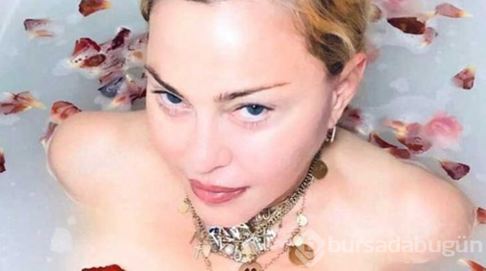 Madonna'dan olay yaratan banyo paylaşımı