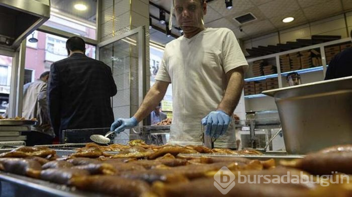 Malatya'nın meşhur lezzeti için herkes sıraya giriyor