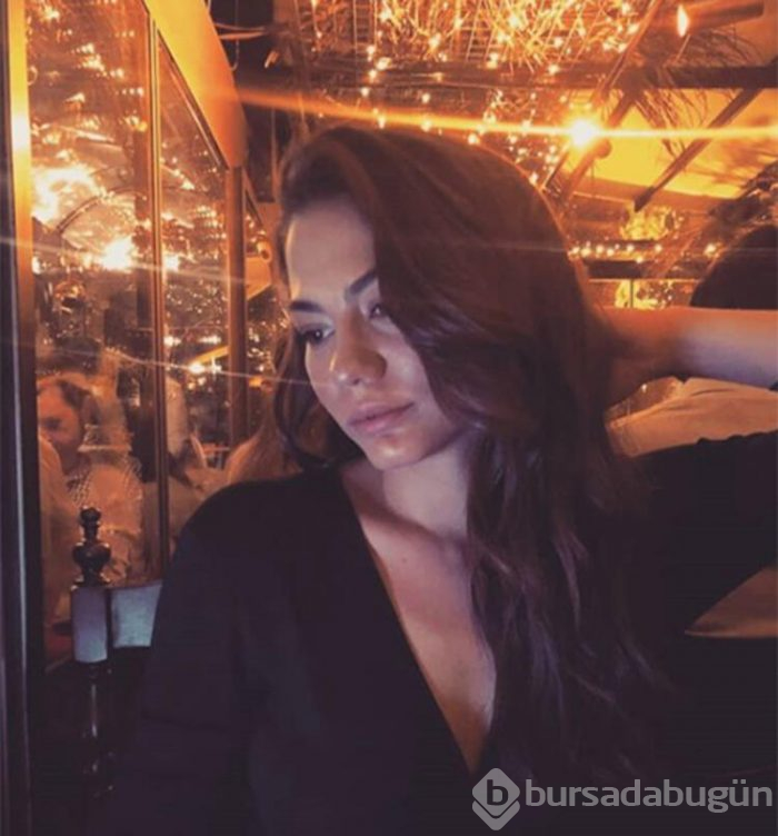 Demet Özdemir'den sarışın paylaşım