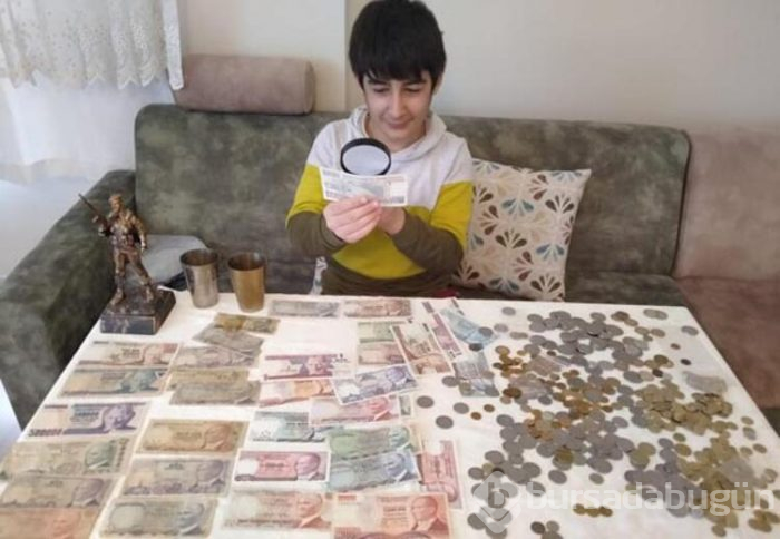 40 yılda 100 bin lira değerinde koleksiyon oluşturdu 