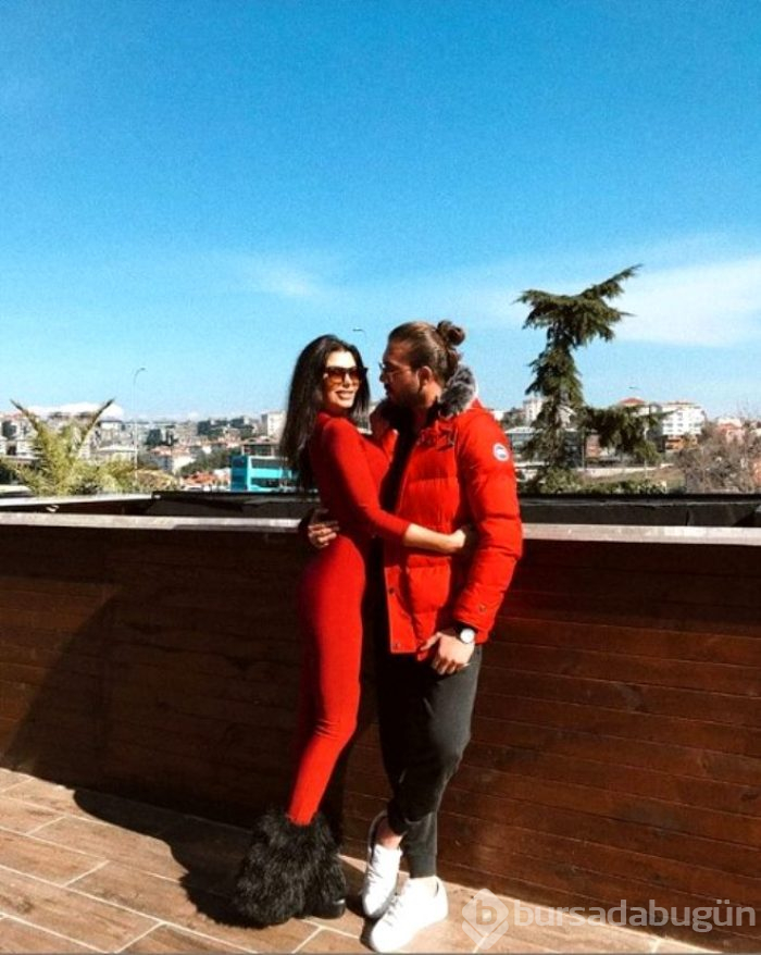 'Hepimiz balonuz' diyen Hatice, havuz başında mini şortlu paylaşım yaptı