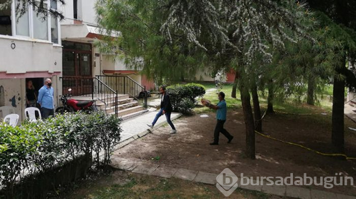 Site bahçesinde yeni doğmuş bebek ölü olarak bulundu