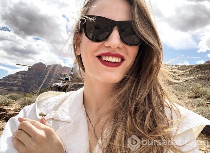 Serenay Sarıkaya Ankara Kedisi oldu