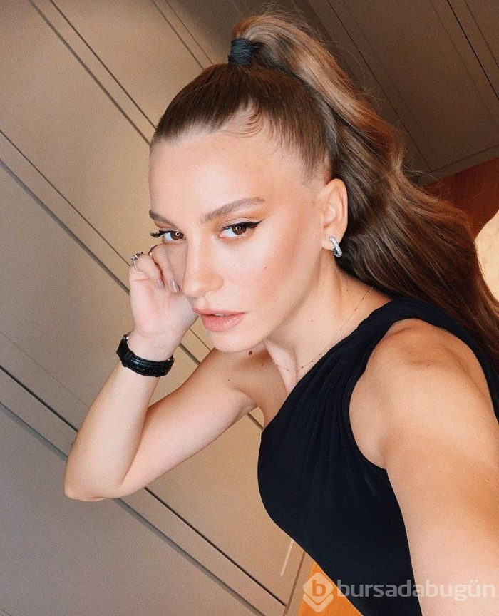 Serenay Sarıkaya Ankara Kedisi oldu