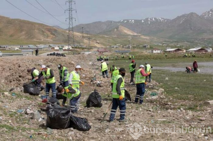 Sıhke Gölü'nden 30 ton çöp çıkarıldı!
