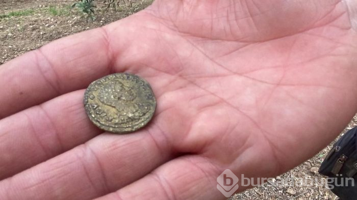 İznik'te tarladan 2200 yıllık sikke çıktı