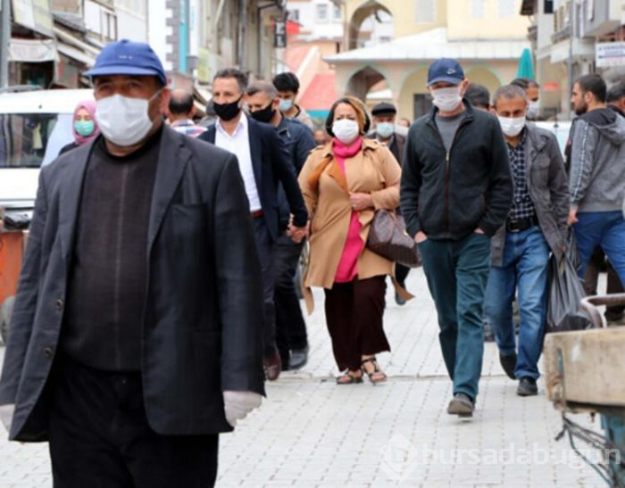 "Korona, Vanlılara sokakta değil evde bulaştı"