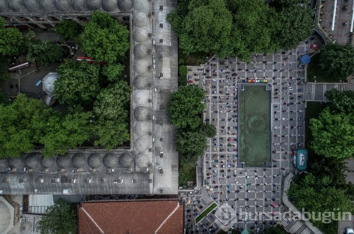 Bursa'da 74 gün sonra cuma namazı kılındı	