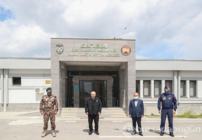 Bakan Varank, sanal operasyona katıldı
