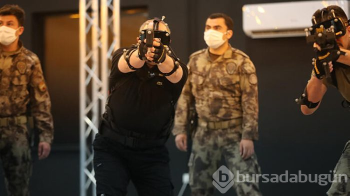 Bakan Varank, sanal operasyona katıldı