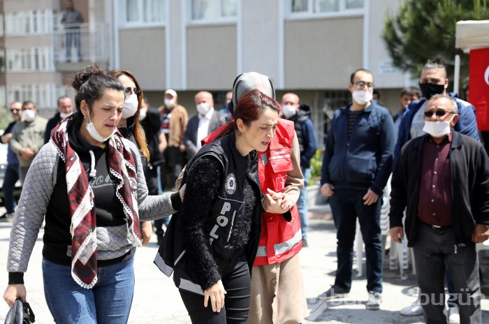 Bursa'da şehidin oğlundan asker selamı
