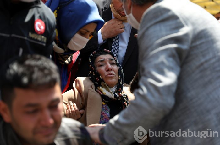 Bursa'da şehidin oğlundan asker selamı