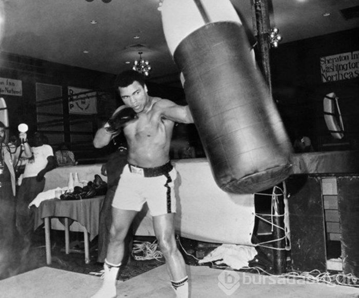 Muhammed Ali: Irkçılık ve ayrımcılıkla mücadeleyle geçen bir hayat