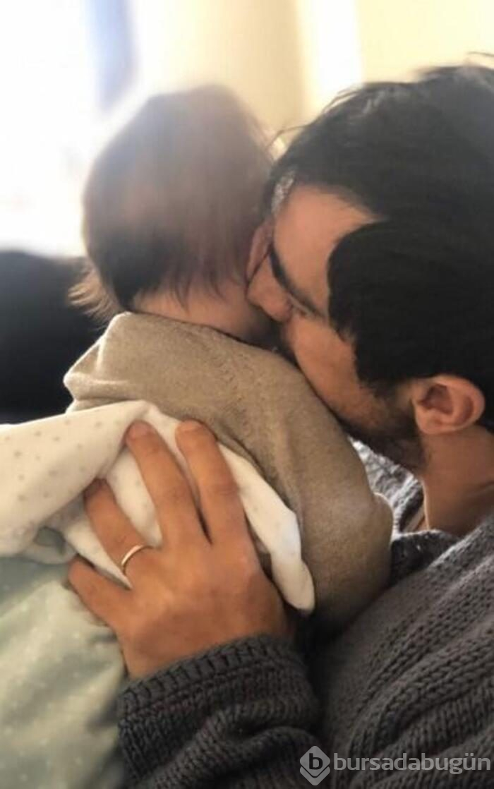 İbrahim Çelikkol ile Ali'den baba-oğul pozu