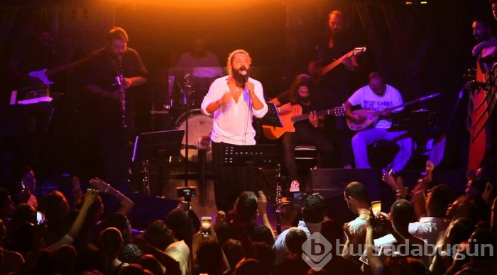 Koray Avcı konserlere devam ediyor