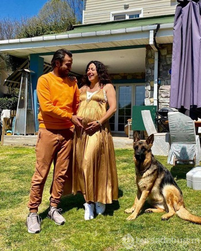 Cansu Tosun'dan yeni hamilelik pozları