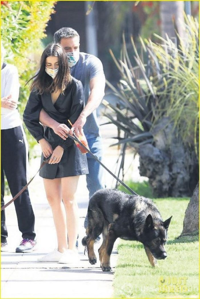 Ben Affleck ile Ana de Armas'dan corona tedbirli tatil