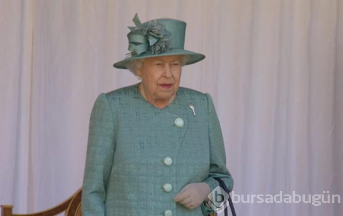 Kraliçe Elizabeth yanlız kutladı!