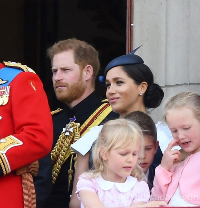 Kraliçe Elizabeth yanlız kutladı!