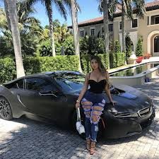 Hande Erçel'den tepki çeken hareket! Hatalı hamlesi vatandaşı isyan ettirdi
