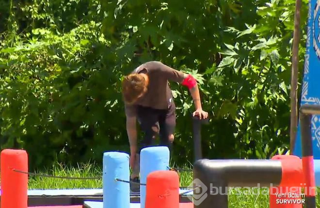 Survivor'da neler oldu? Barış bir anda yere yığıldı, Evrim'in tepkisi sosyal medyayı salladı