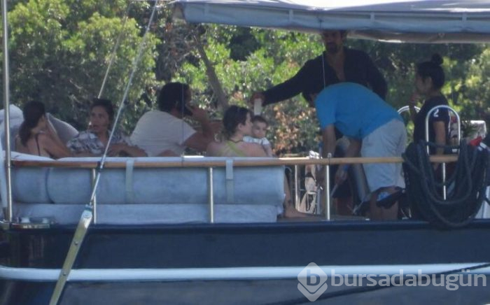 İbrahim Çelikkol ve ailesi mavi turda