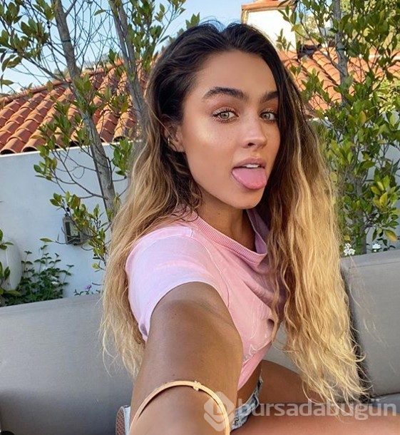 Kendine hayran bıraktı! Sommer Ray...