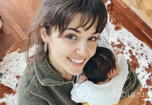 Hande Erçel'den teyze-yeğen pozu