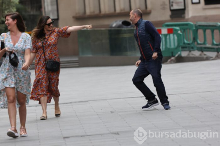 Güle oynaya işe döndü
