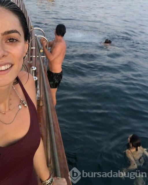 Özge Özpirinçci-Burak Yamantürk çifti soluğu Bozburun'da aldı