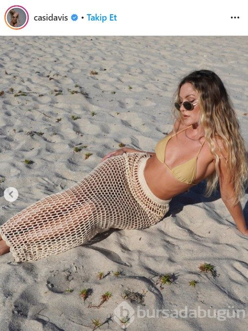 Cassandre Davis yine büyüledi! Bikinisiyle verdiği pozlar...