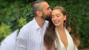 Kadir Doğulu, Neslihan Atagül'ün menajeri de oldu