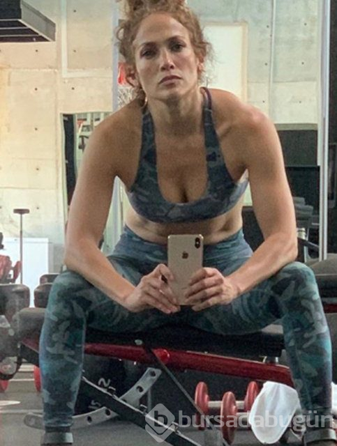 Jennifer Lopez'den kas şov!