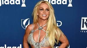 Britney Spears, sevgilisi Sam Asghari ile tatilde aşk tazeledi!