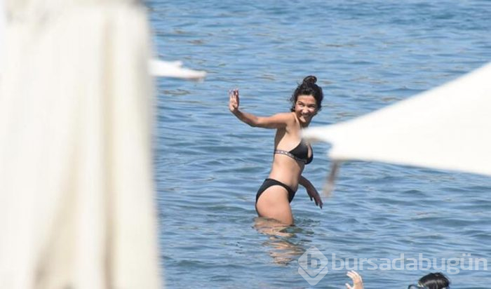 Aybüke Pusat çılgına döndü: O fotoğrafları silin!