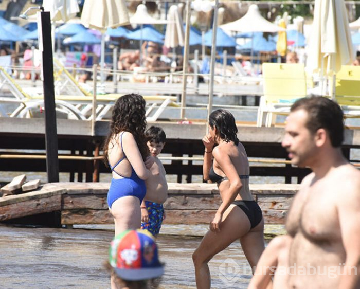 Aybüke Pusat çılgına döndü: O fotoğrafları silin!