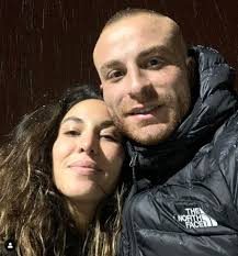Mutluluk pozu