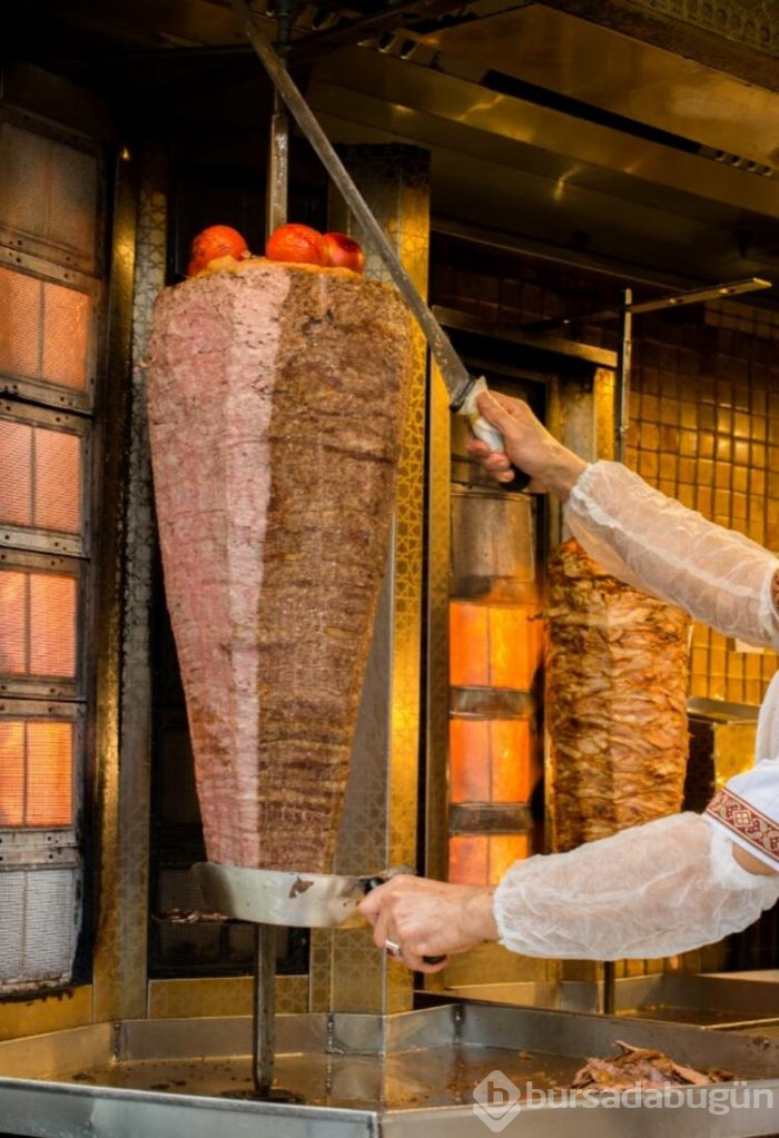 Bodrum yine abarttı! 1 tabak döner 370 lira....