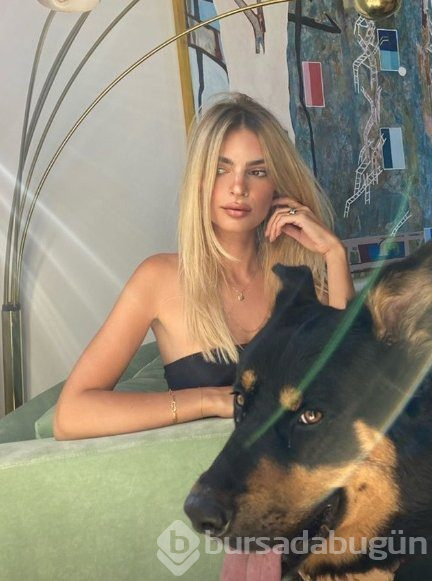 Emily Ratajkowski imaj değiştirdi