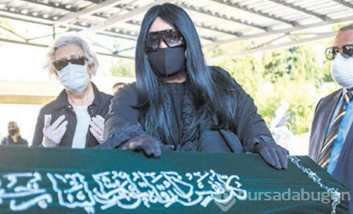 Bülent Ersoy annesinin ardından konuştu! Gözyaşları sel oldu...