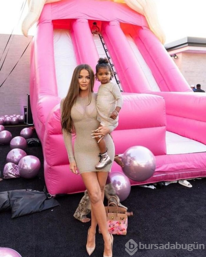 Khloe Kardashian'ın maskeli ve dezenfektanlı doğum günü partisi