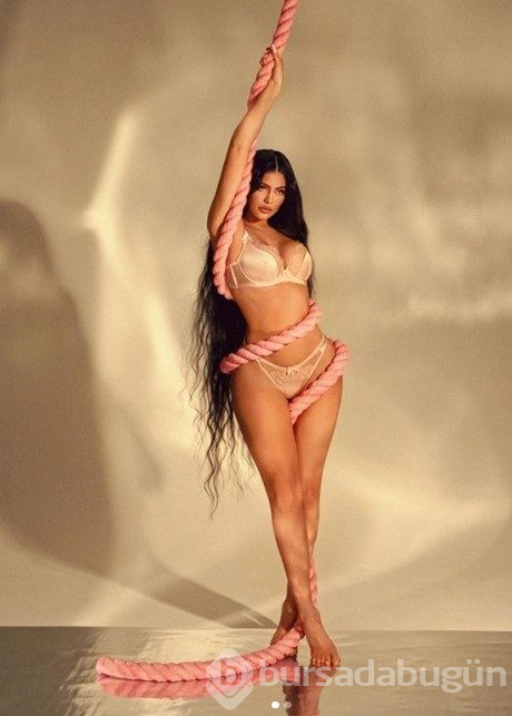 Kylie Jenner'a ikinci şok: Markasının satışları durdurulabilir