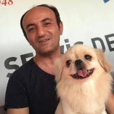 Ersin Korkut yeni köpeğine alıştı