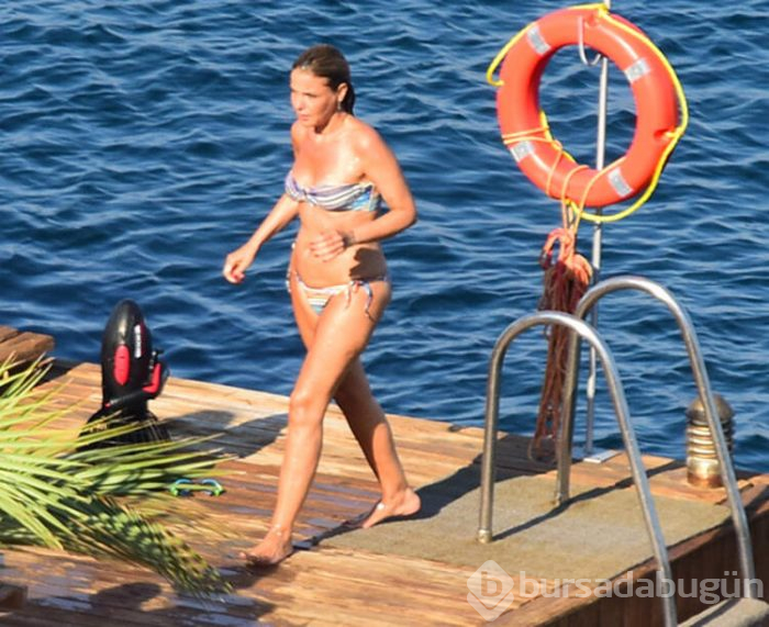 Gülben Ergen yaz sezonunu Bodrum'da açtı