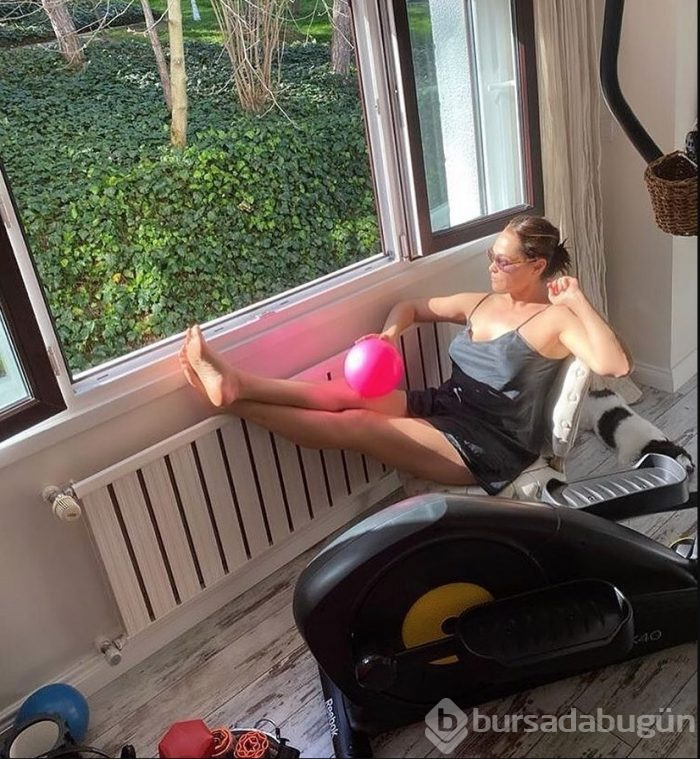 Hülya Avşar'ın ev hali!