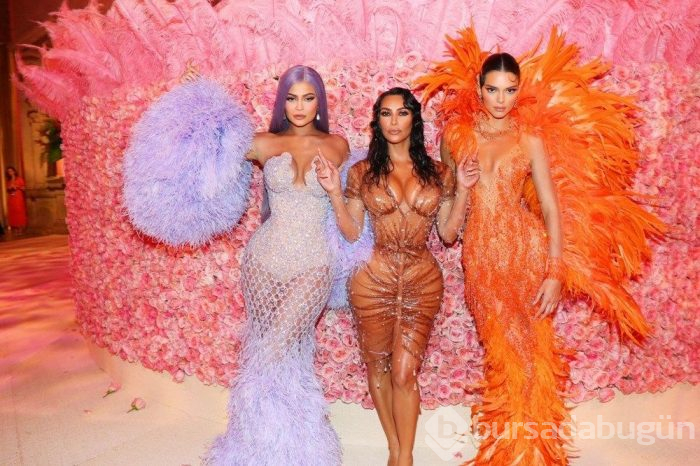 Kendall ve Kylie Jenner'dan işçilerine para ödemedikleri suçlamasına yanıt